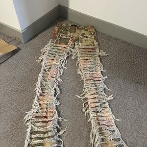 Distressed Camouflage Women Jeans